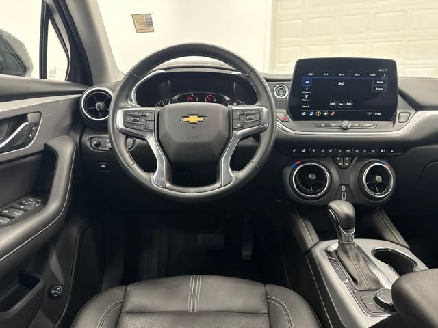 Used 2023 Chevrolet Blazer LT FWD image 21