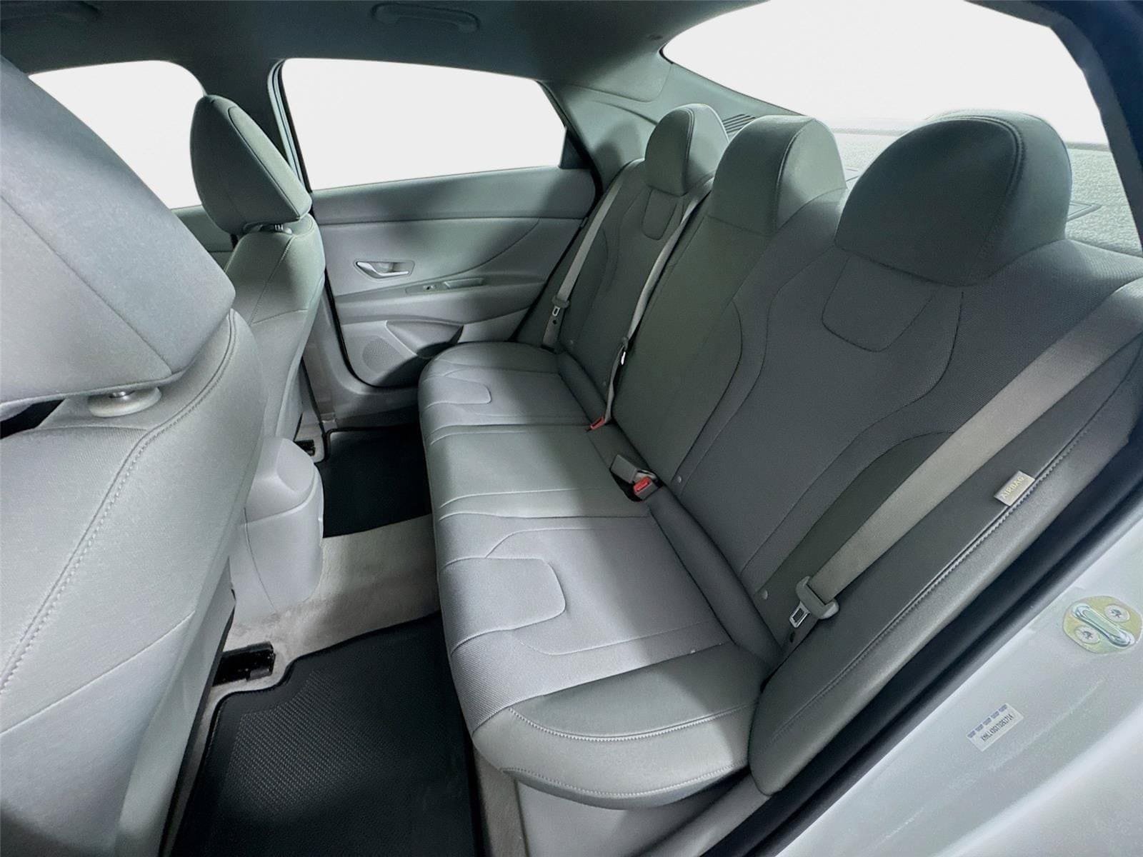 New 2026 Hyundai Elantra SE FWD image 20