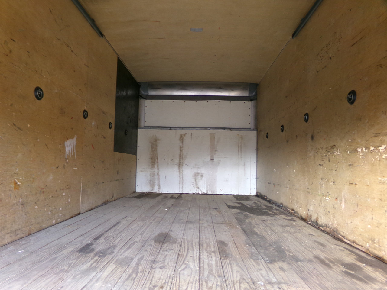 Used 2017 Chevrolet Express 3500 Extended image 18