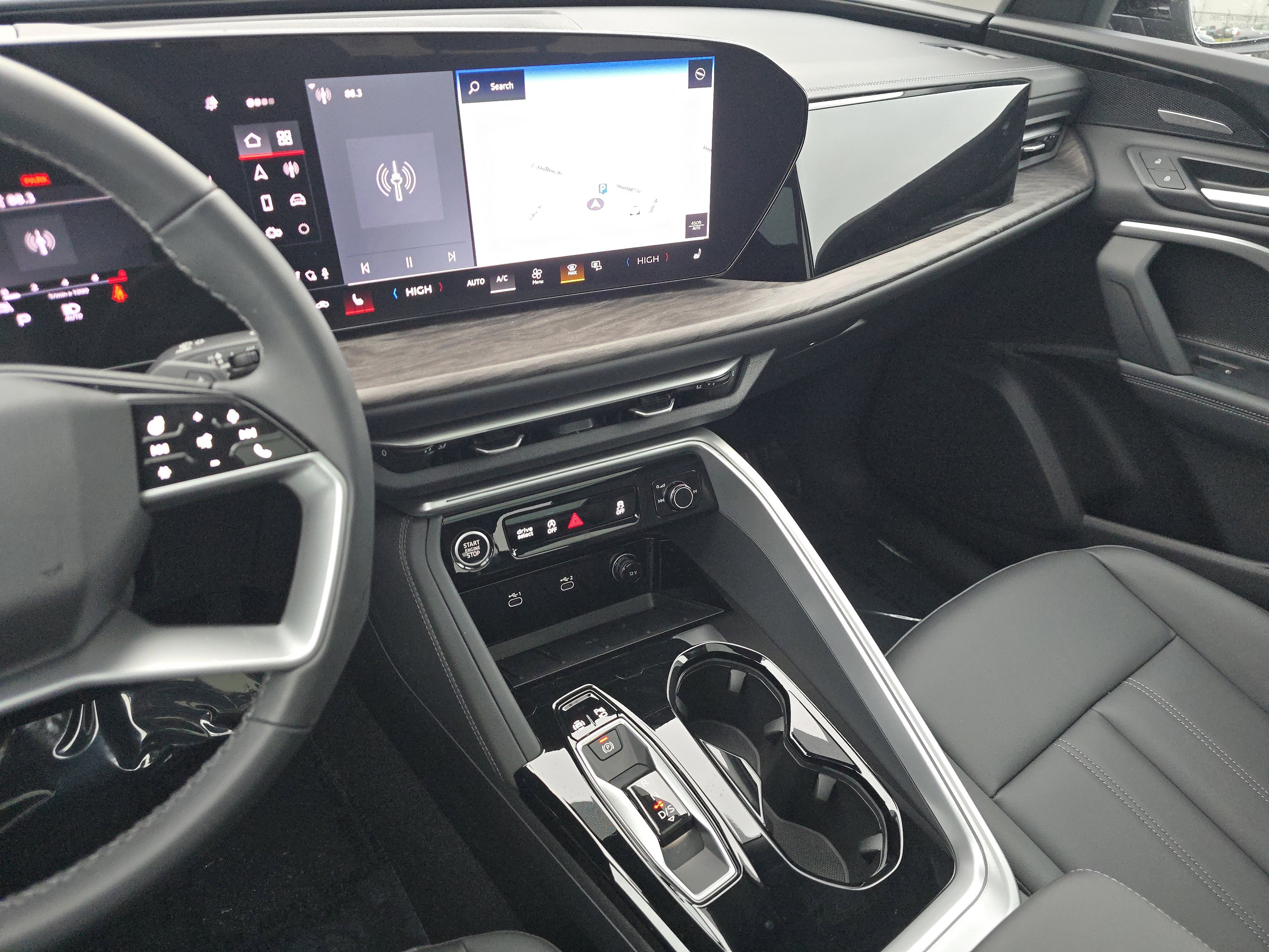 New 2025 Audi Q5 Premium Plus image 24