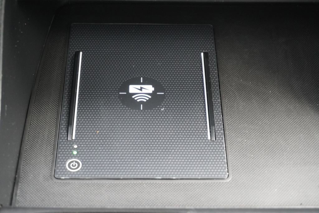 Used 2025 Honda Pilot Black Edition image 23