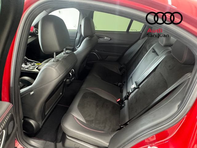 Used 2020 Alfa Romeo Giulia Quadrifoglio RWD image 23