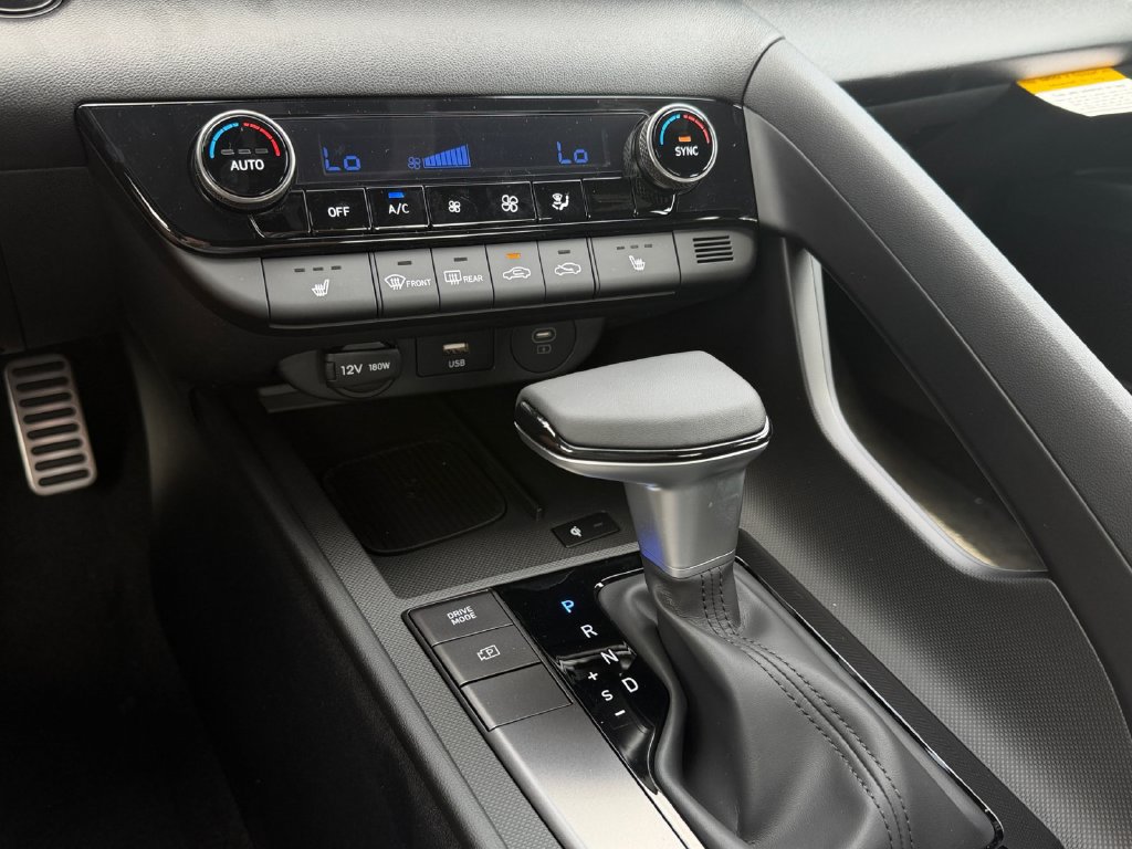 New 2026 Hyundai Elantra SEL Sport FWD image 16