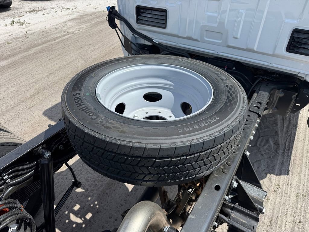 New 2026 Ford F550 4x4 Regular Cab Super Duty image 23