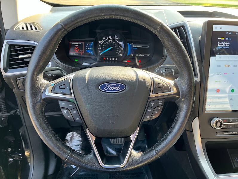 Used 2022 Ford Edge SEL AWD/4WD image 12