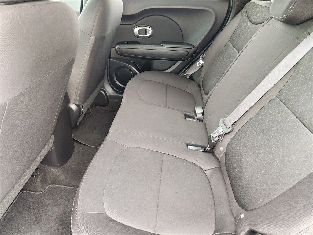 Used 2015 Kia Soul image 30