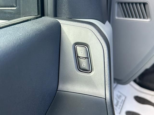 New 2026 Ford F250 XL w/ XL Chrome Package image 25