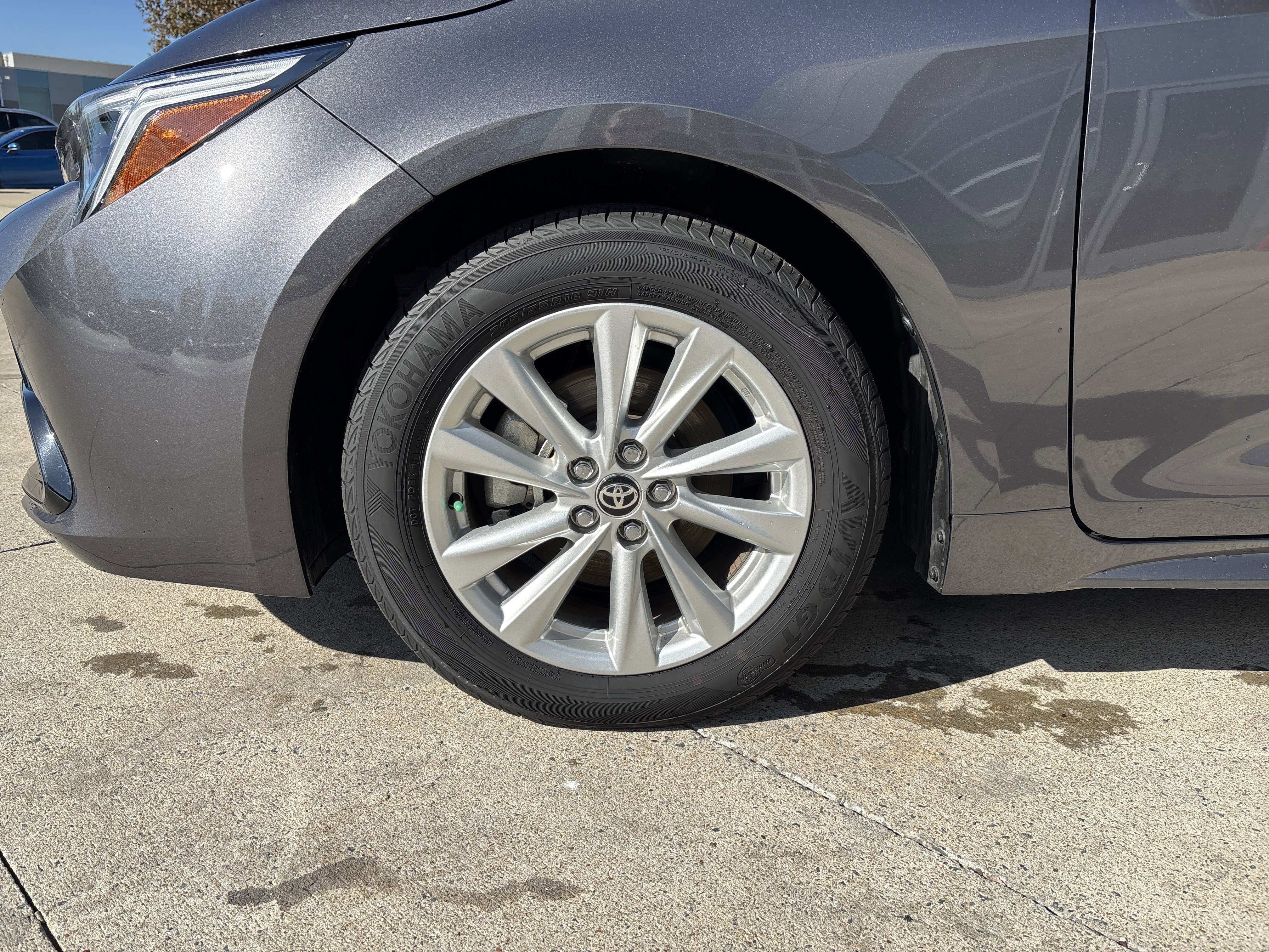 Used 2024 Toyota Corolla SE FWD image 33