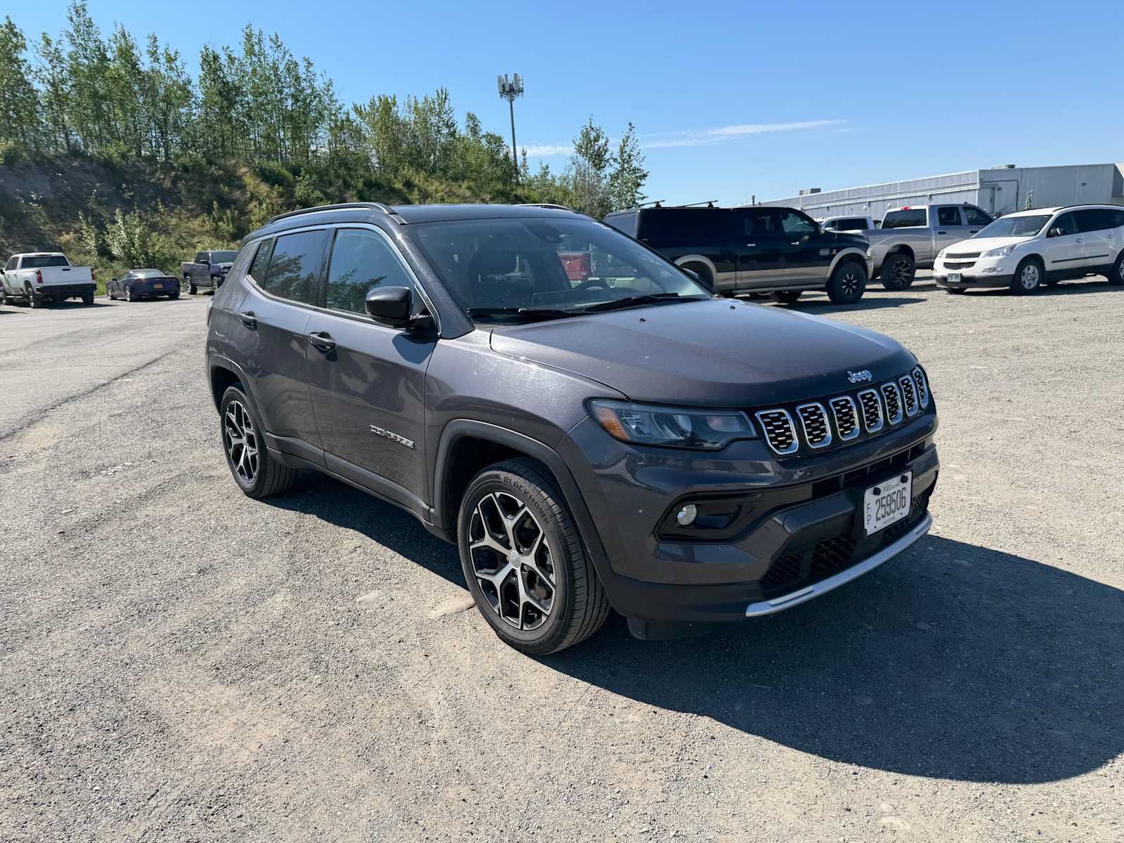 Used 2024 Jeep Compass Limited AWD/4WD image 5