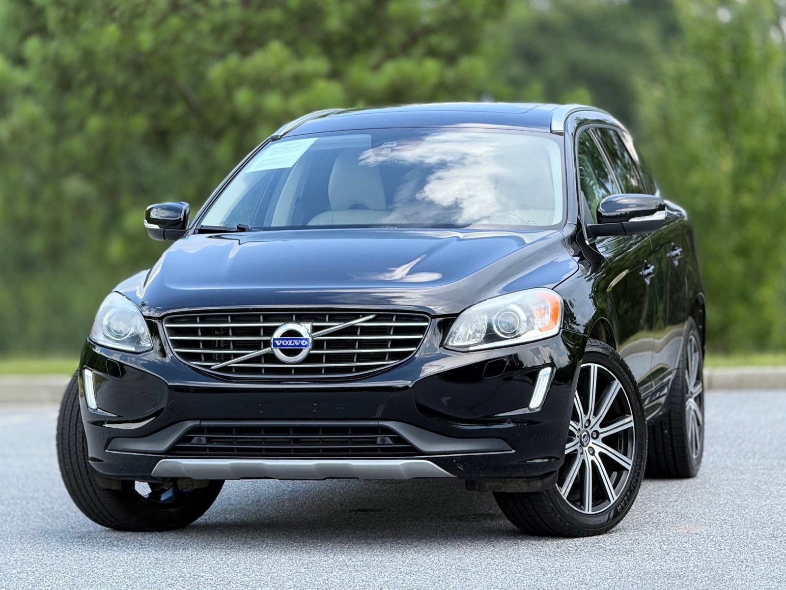 Used 2017 Volvo XC60 T6 Inscription w/ Climate Package AWD/4WD video 2