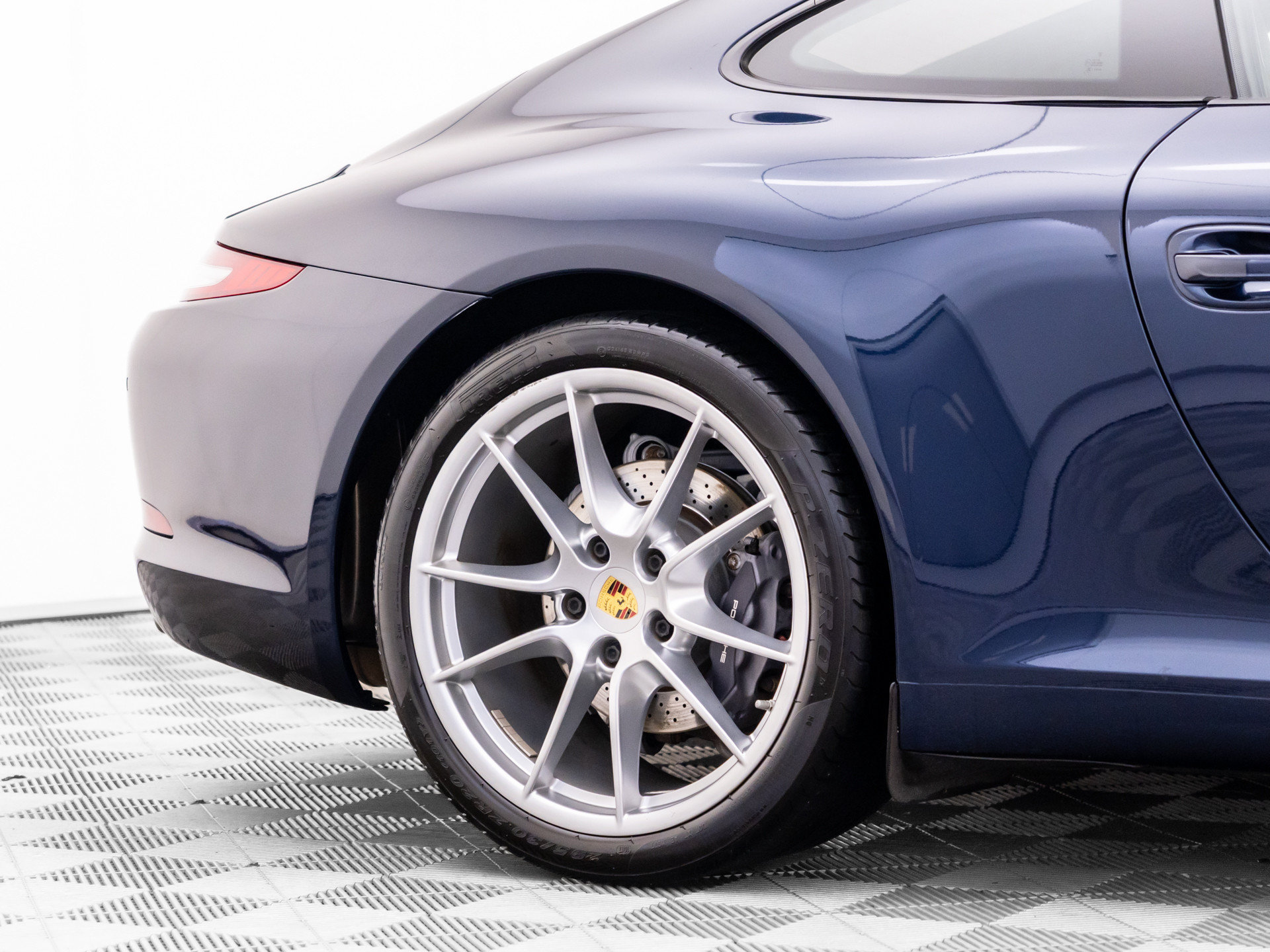 Used 2016 Porsche 911 Carrera RWD image 32