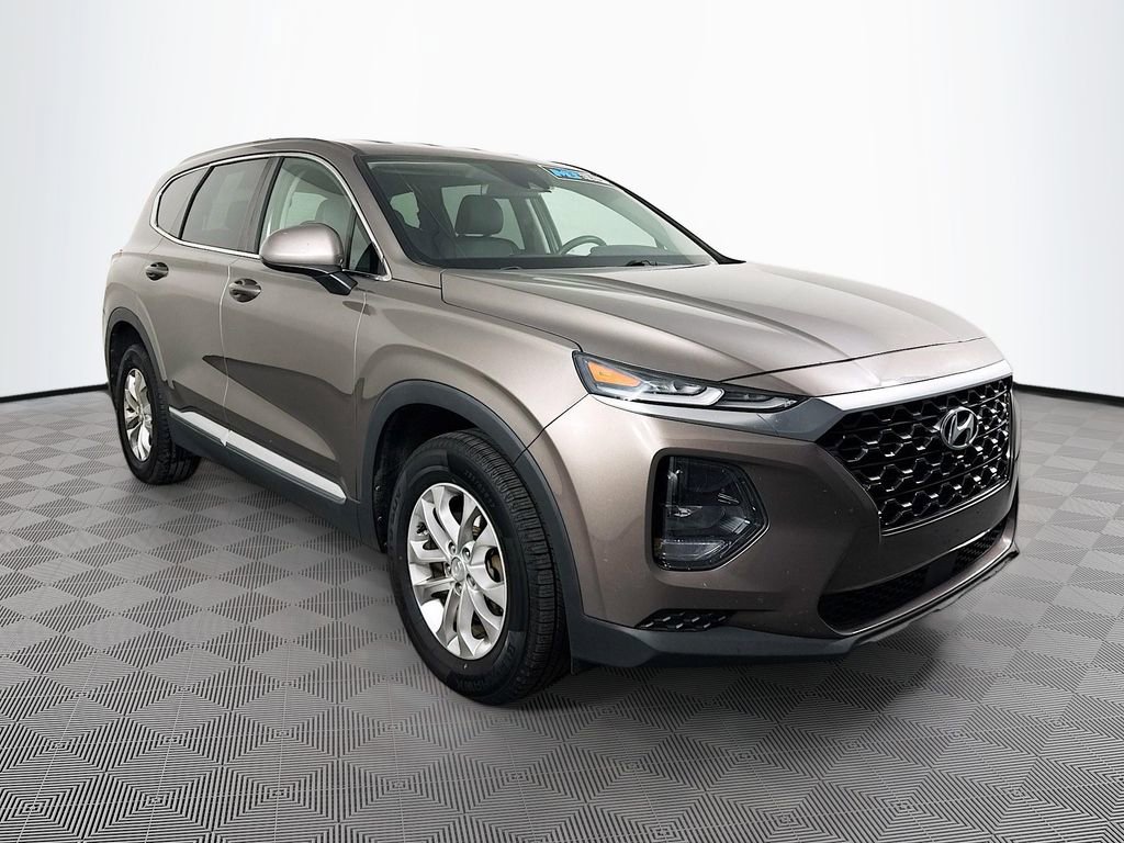 Used 2019 Hyundai Santa Fe SE image 3