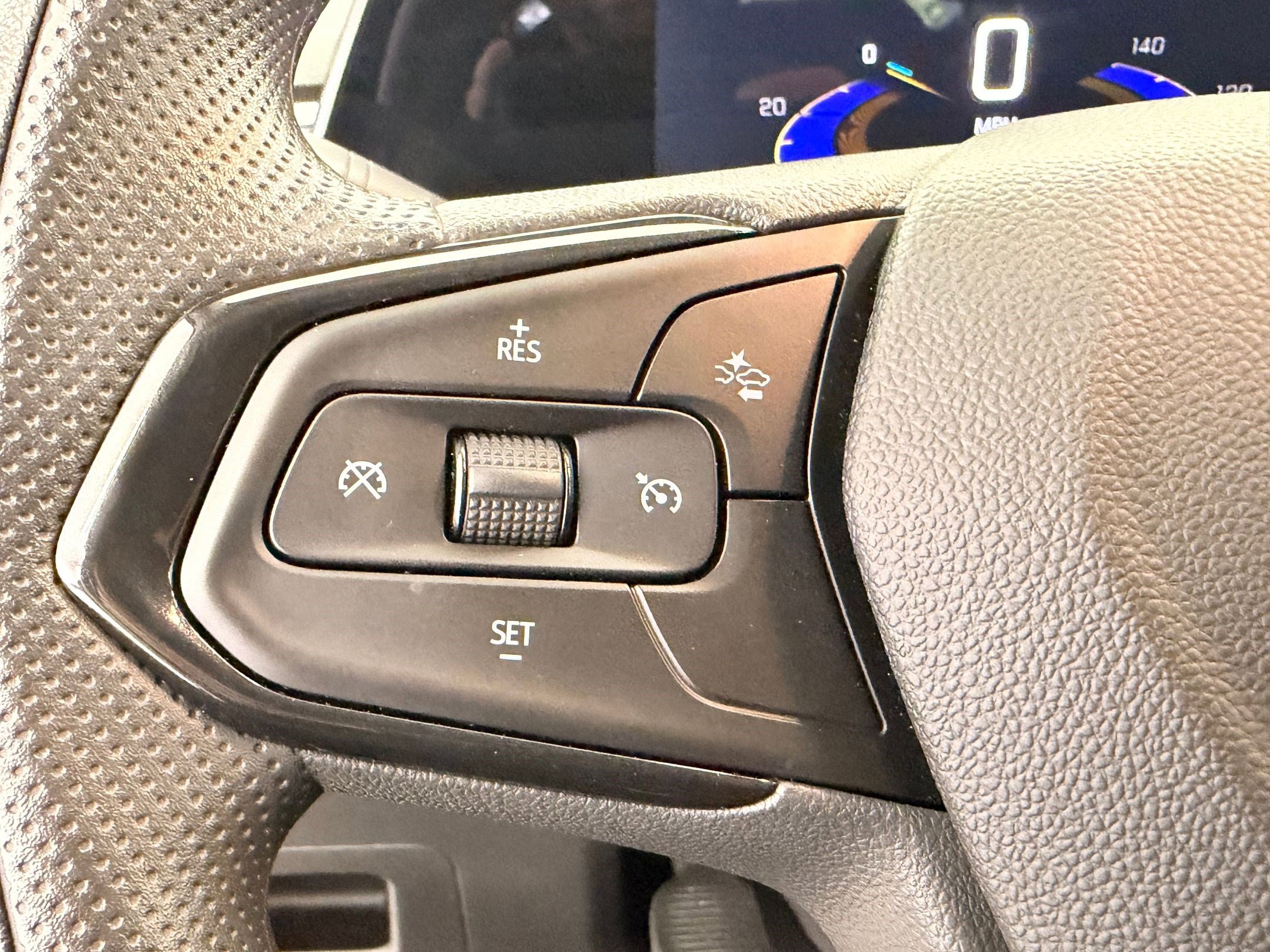 Used 2024 Chevrolet TrailBlazer LS w/ LS Convenience Package image 16