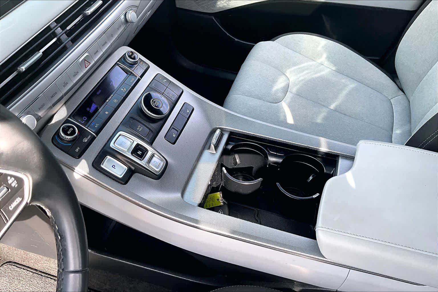 Used 2020 Hyundai Palisade SEL w/ Convenience Package FWD image 16