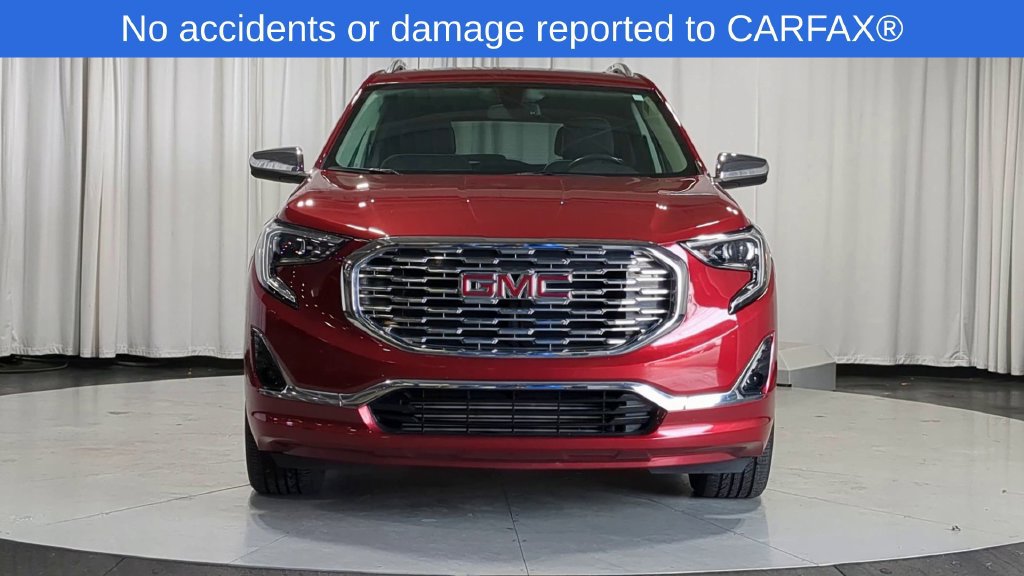 Used 2018 GMC Terrain Denali w/ Comfort Package FWD image 3