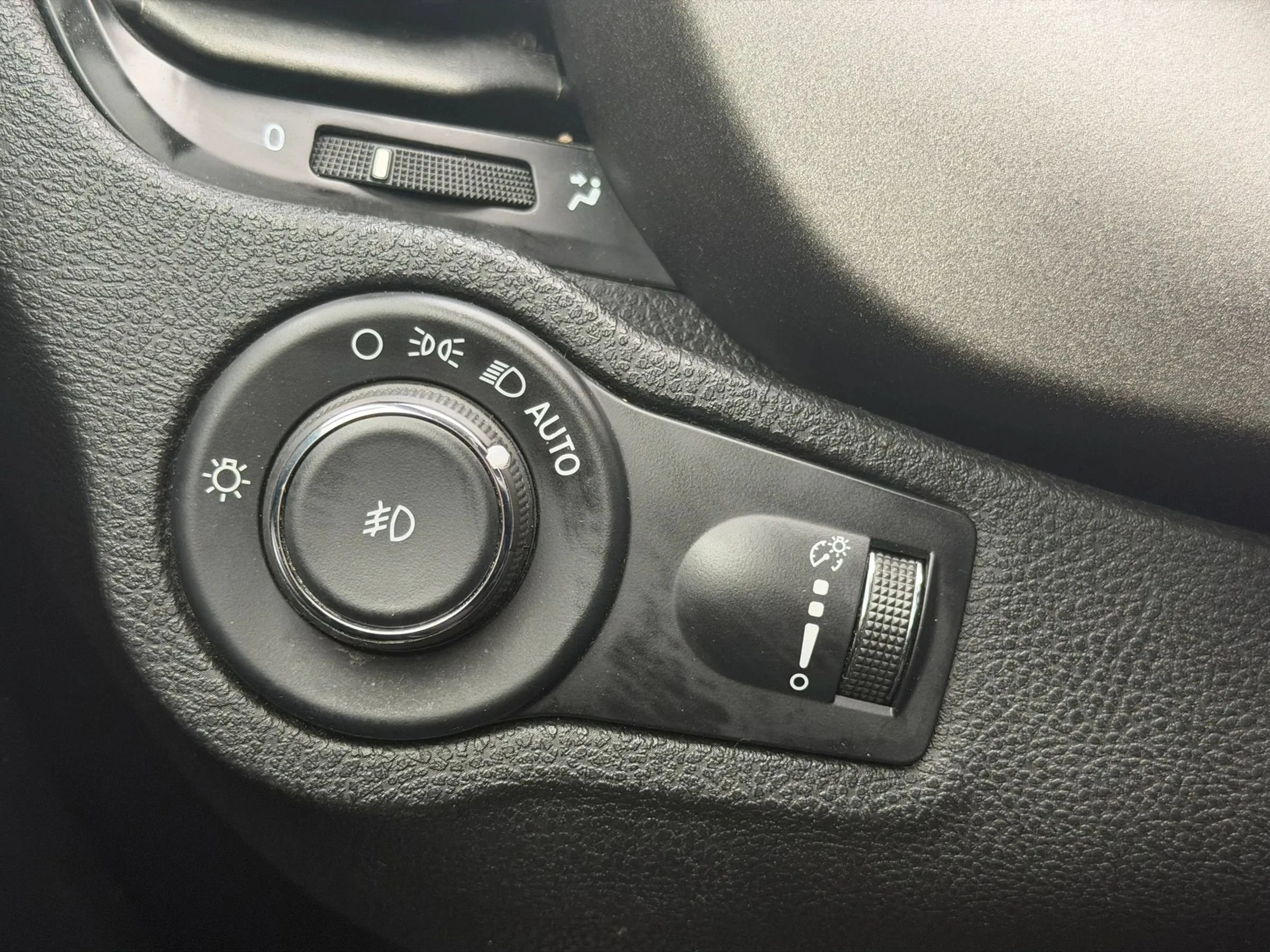 Used 2018 FIAT 500X Trekking AWD/4WD image 23