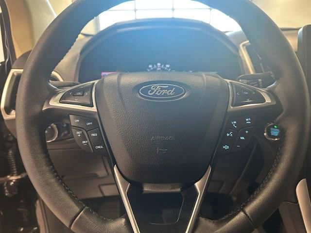 Used 2024 Ford Edge SEL w/ Convenience Package image 8