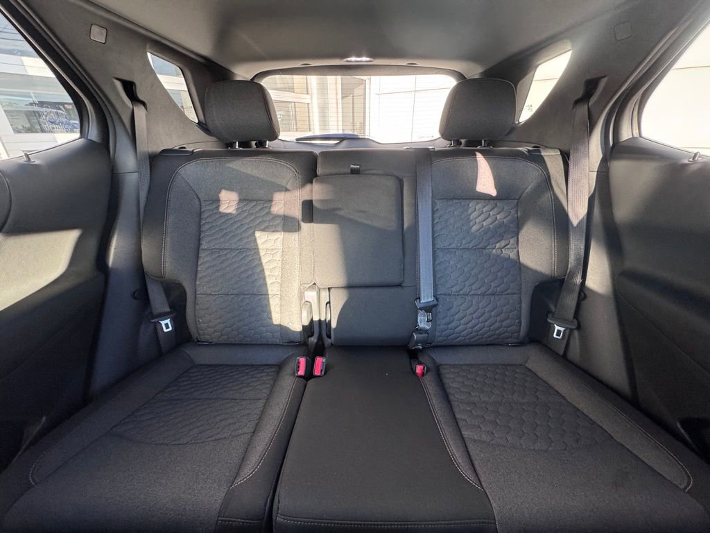 Used 2021 Chevrolet Equinox LT image 24