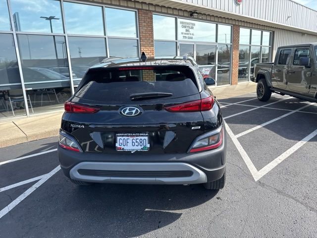 Used 2023 Hyundai Kona SEL w/ Cargo Package AWD/4WD image 6