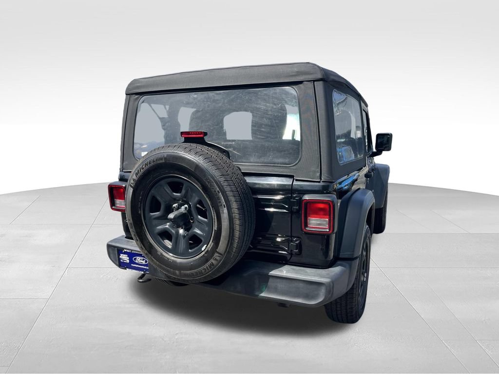 Used 2018 Jeep Wrangler Sport AWD/4WD image 3