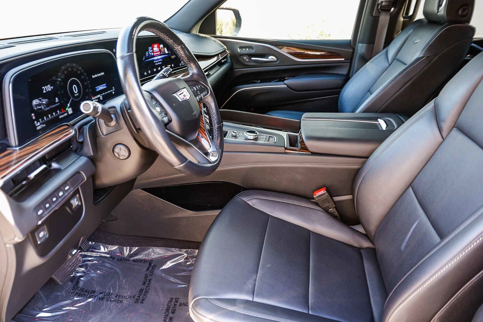 Used 2022 Cadillac Escalade ESV Luxury image 18