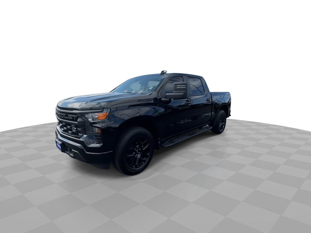 Used 2023 Chevrolet Silverado 1500 Custom w/ LPO, Dark Essentials Package AWD/4WD image 4