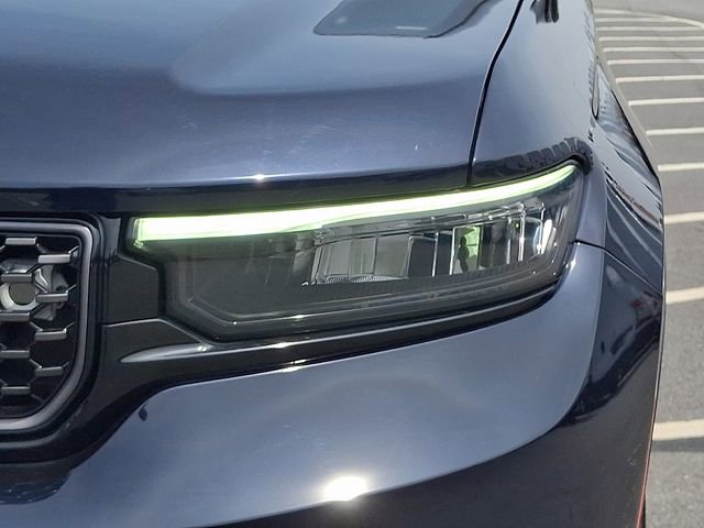 Used 2023 Jeep Grand Cherokee L Summit image 9