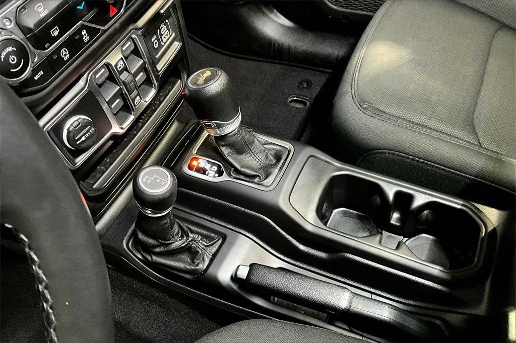 Used 2021 Jeep Wrangler Unlimited Sport image 18