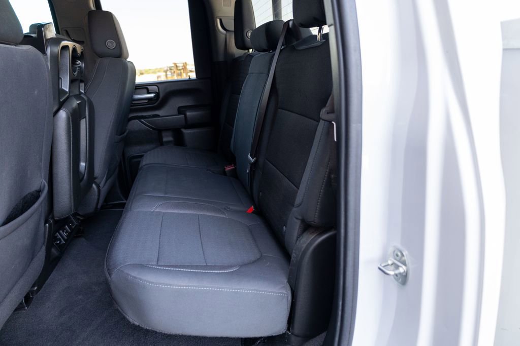 Used 2022 Chevrolet Silverado 2500 LT w/ Convenience Package image 11