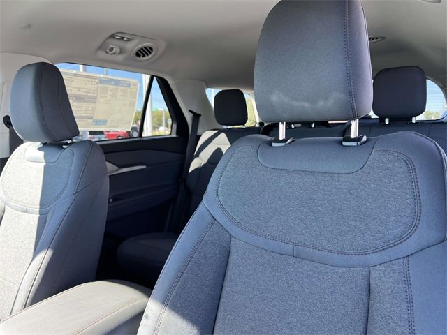 New 2025 Ford Explorer Active image 25