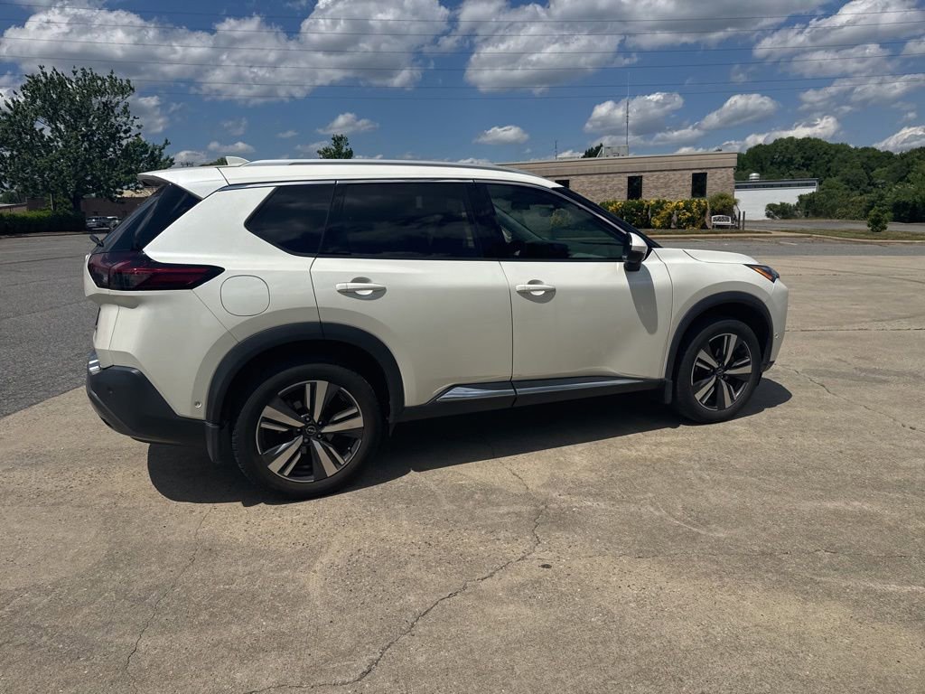 Used 2023 Nissan Rogue SL w/ SL Premium Package FWD image 4