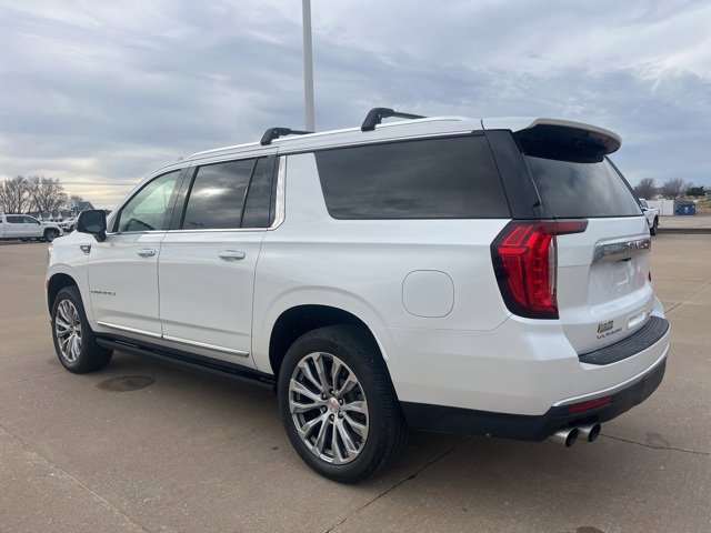 Used 2021 GMC Yukon XL Denali w/ Denali Ultimate Package image 5