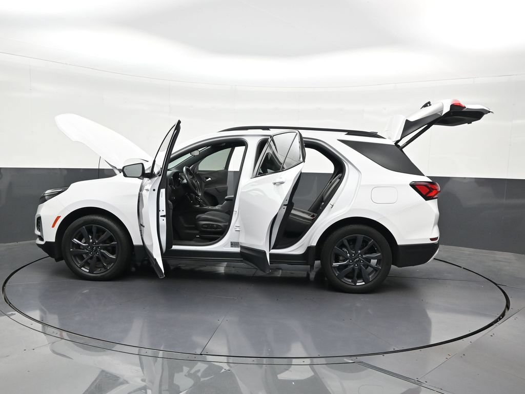 Used 2023 Chevrolet Equinox RS FWD image 33