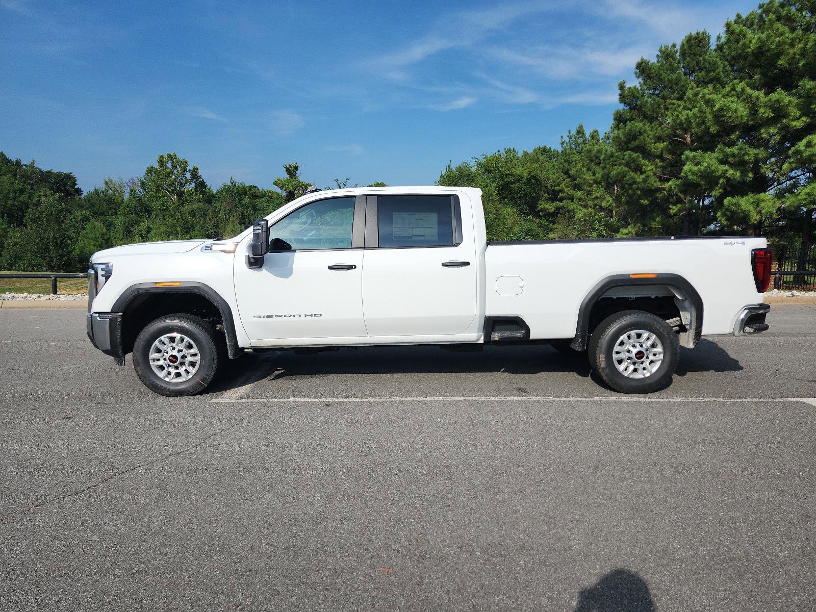 New 2025 GMC Sierra 2500 Pro w/ Convenience Package image 2