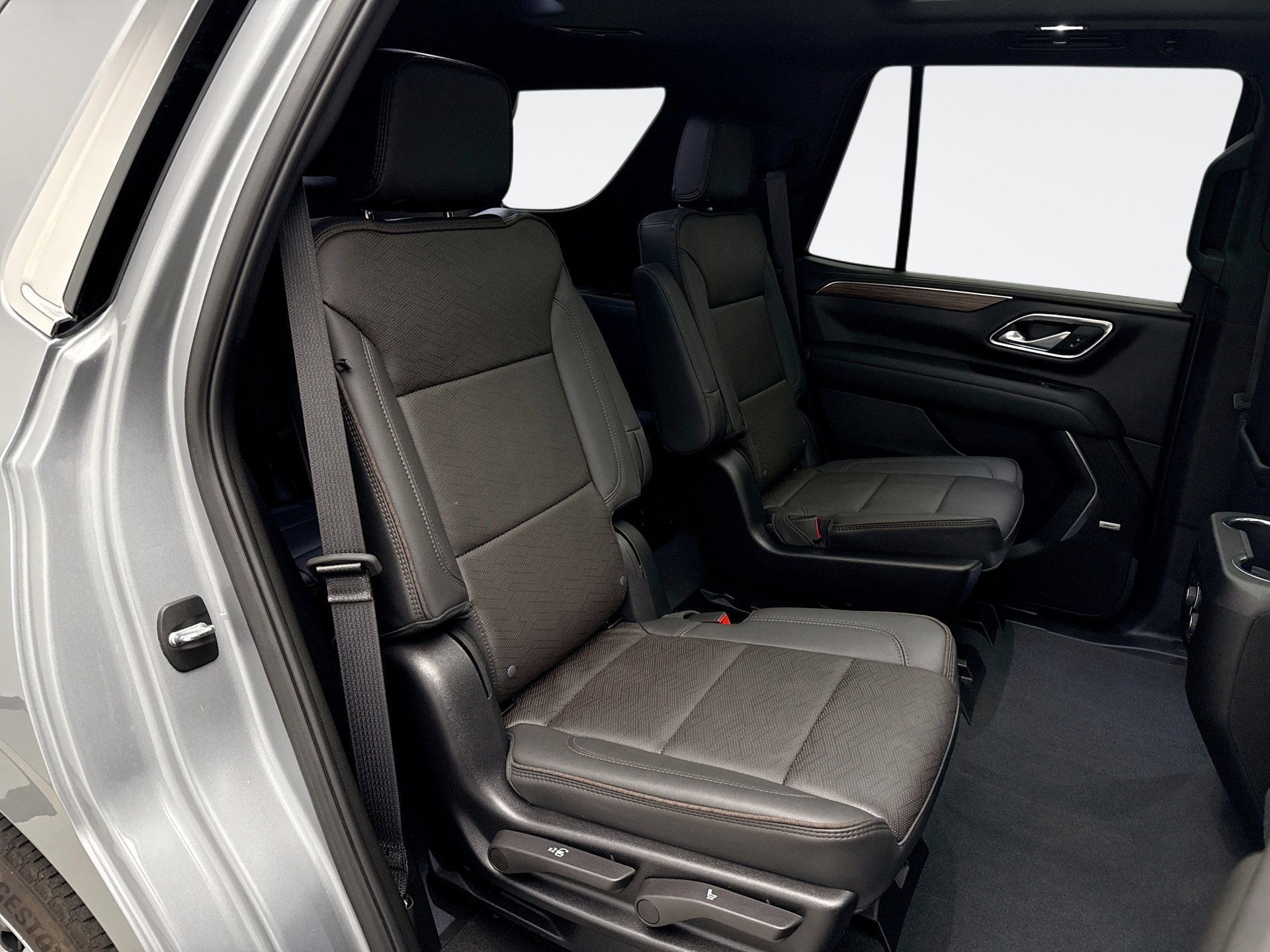 Used 2024 Chevrolet Tahoe High Country image 19