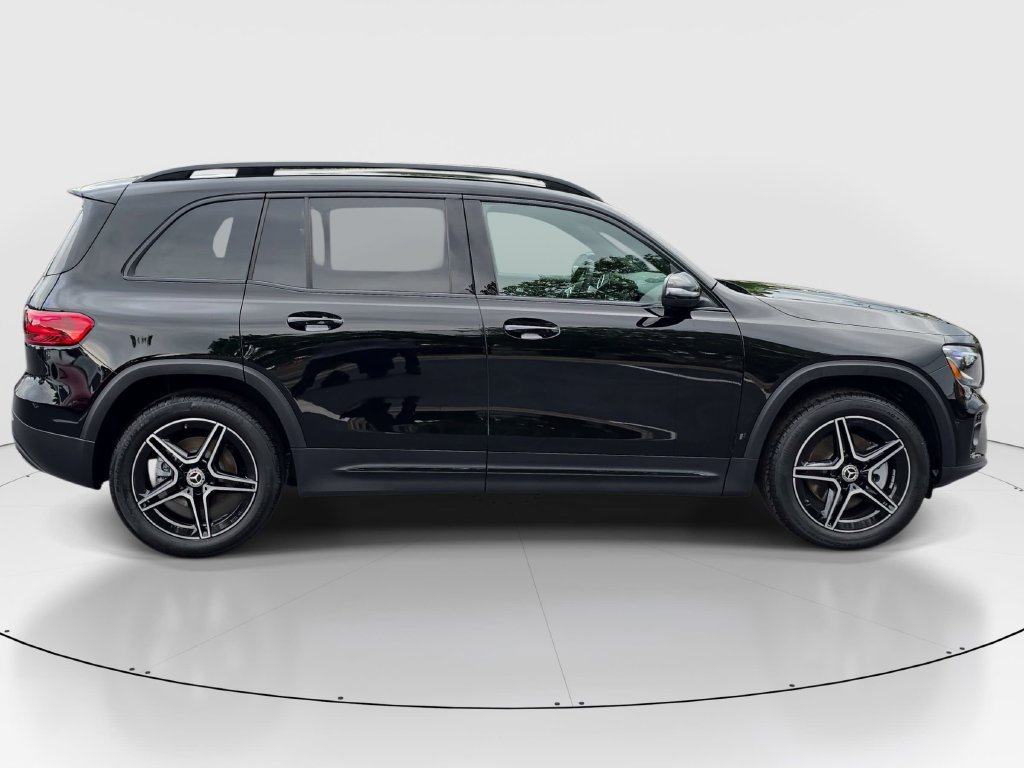 New 2026 Mercedes-Benz GLB 250 image 4