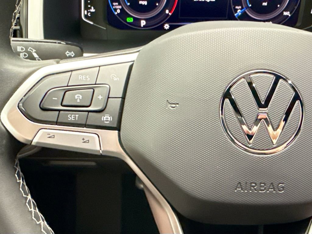 Certified 2023 Volkswagen Atlas Cross Sport SE w/ Black Wheel Package image 11