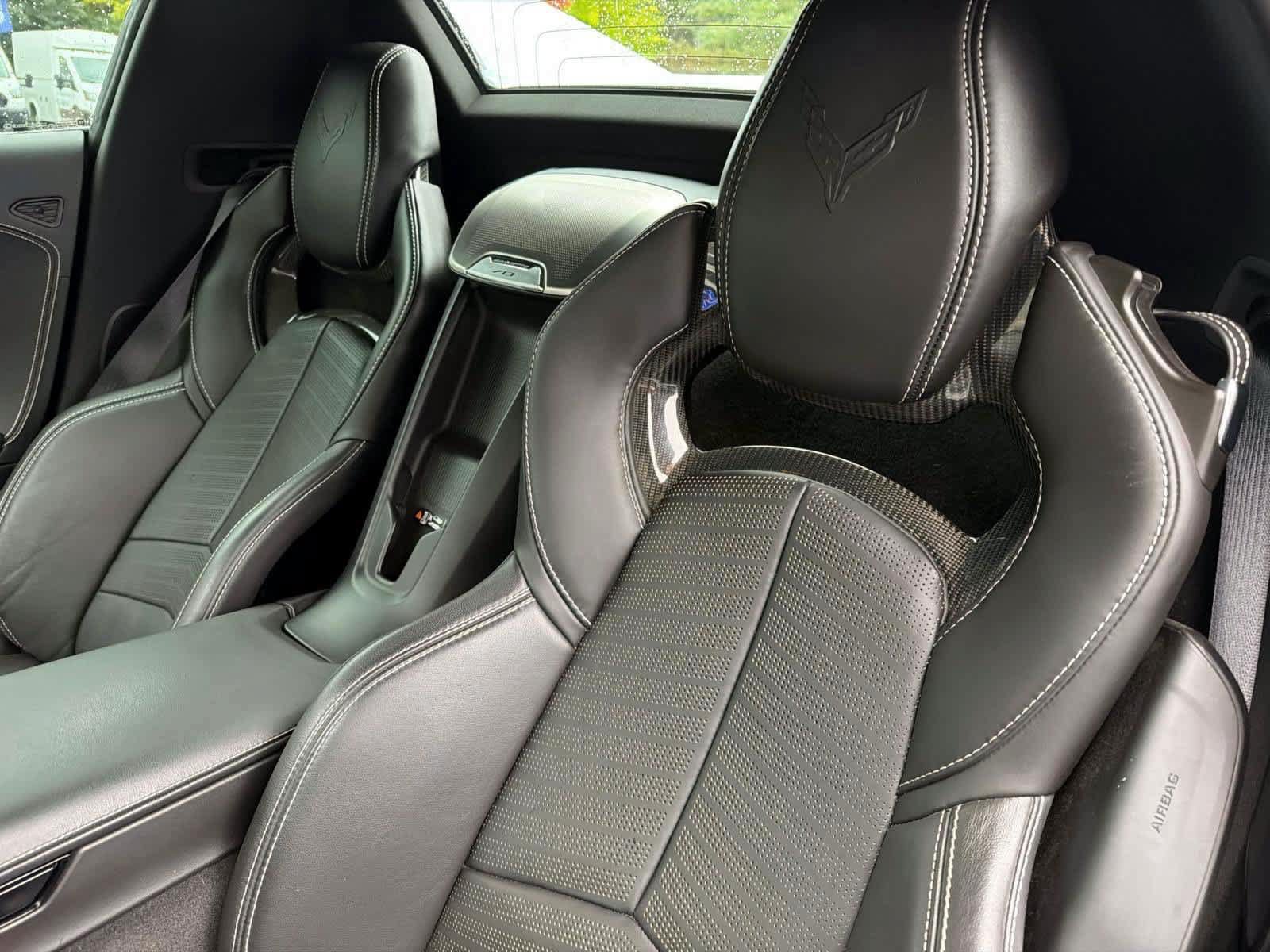 Used 2023 Chevrolet Corvette Z06 RWD image 16