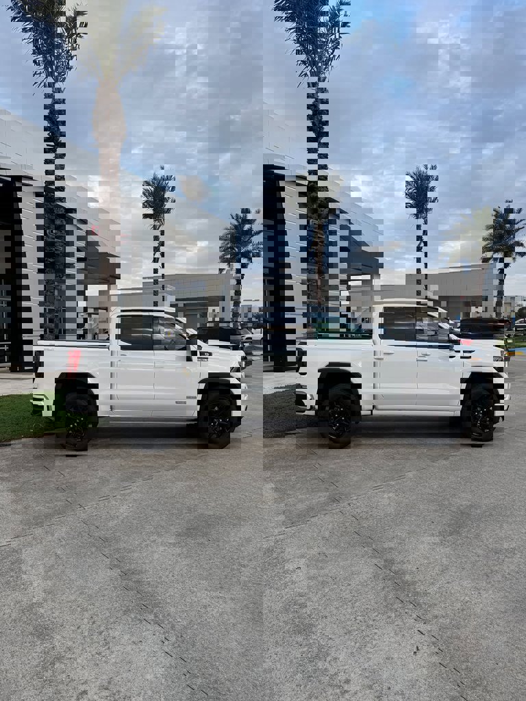 New 2026 GMC Sierra 1500 Elevation w/ Preferred Package image 6