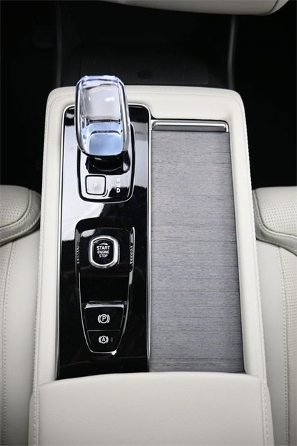 New 2026 Volvo XC90 B6 Ultra image 10