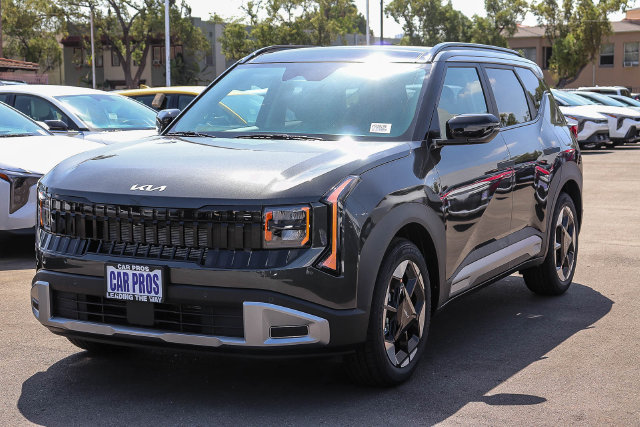 New 2027 Kia Seltos EX FWD image 4