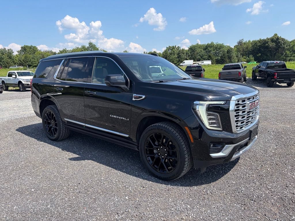 Used 2026 GMC Yukon Denali w/ Sun & Power Step Package AWD/4WD image 16