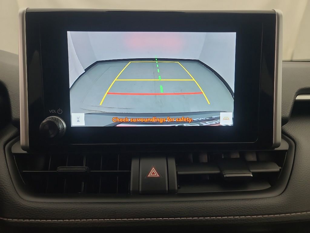 Used 2025 Toyota RAV4 XLE AWD/4WD image 34