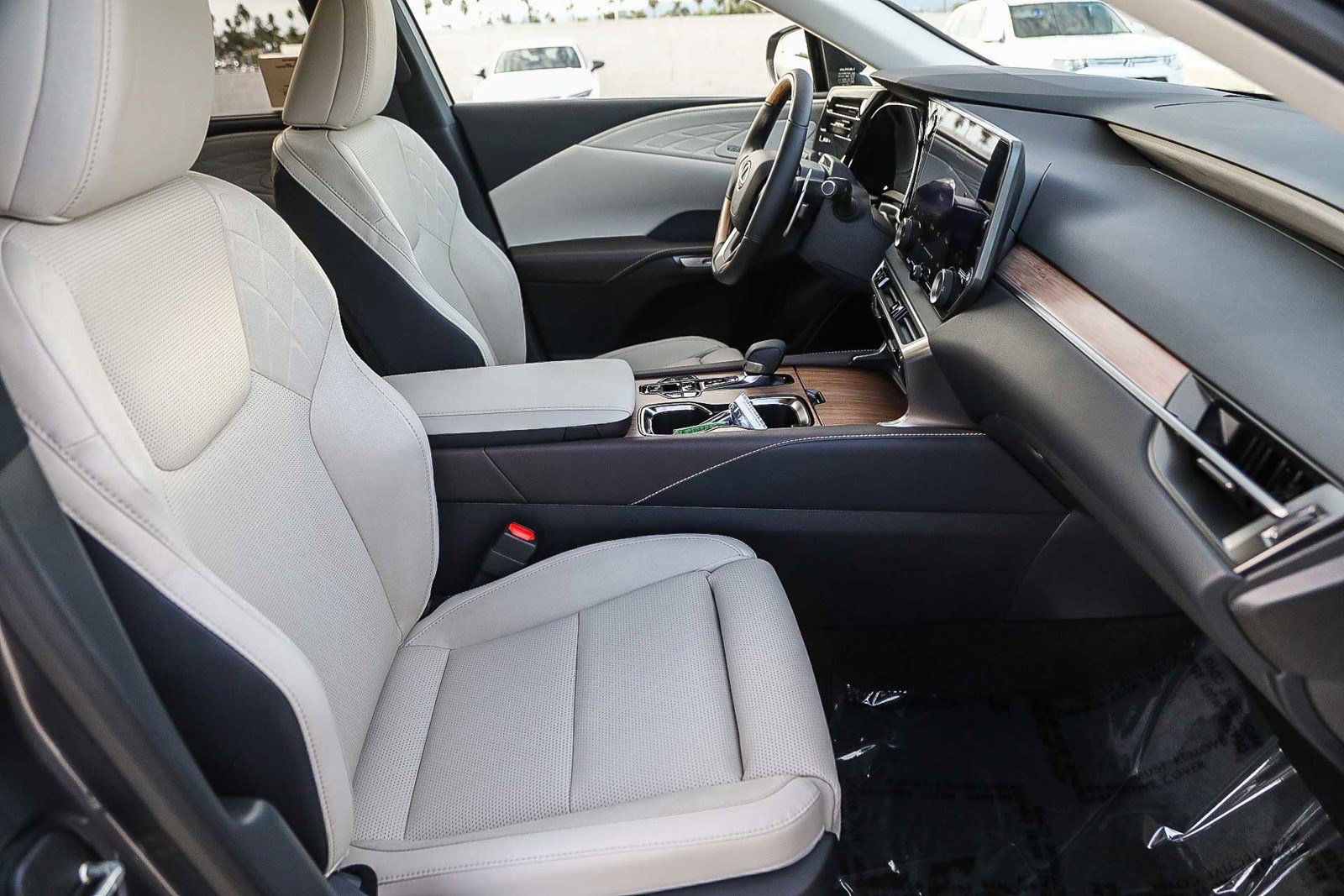 New 2026 Lexus RX 450h 450h+ Luxury image 16