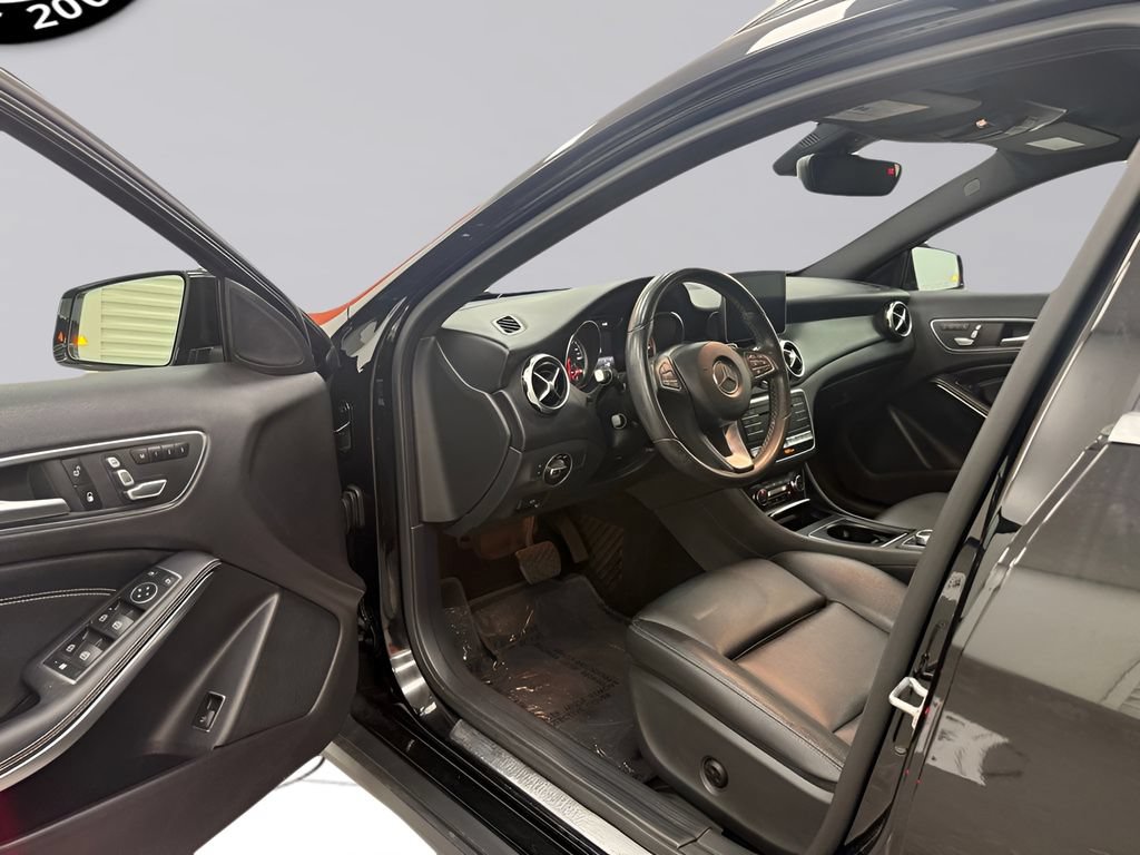 Used 2018 Mercedes-Benz GLA 250 4MATIC image 10