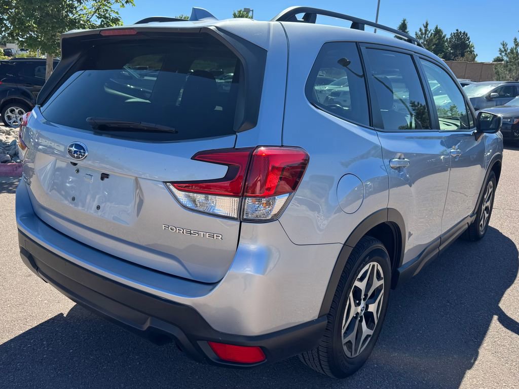 Used 2023 Subaru Forester Premium AWD/4WD image 6