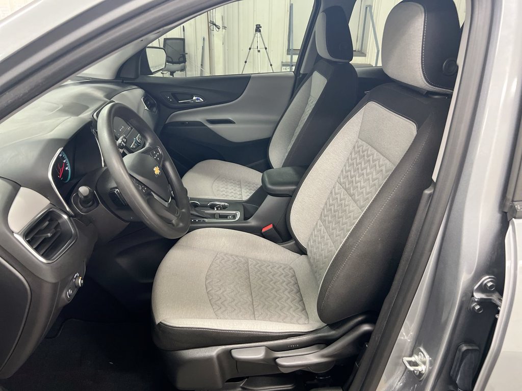 Used 2024 Chevrolet Equinox LS FWD image 19