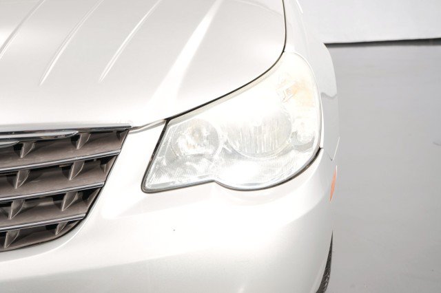 Used 2008 Chrysler Sebring Touring FWD image 7
