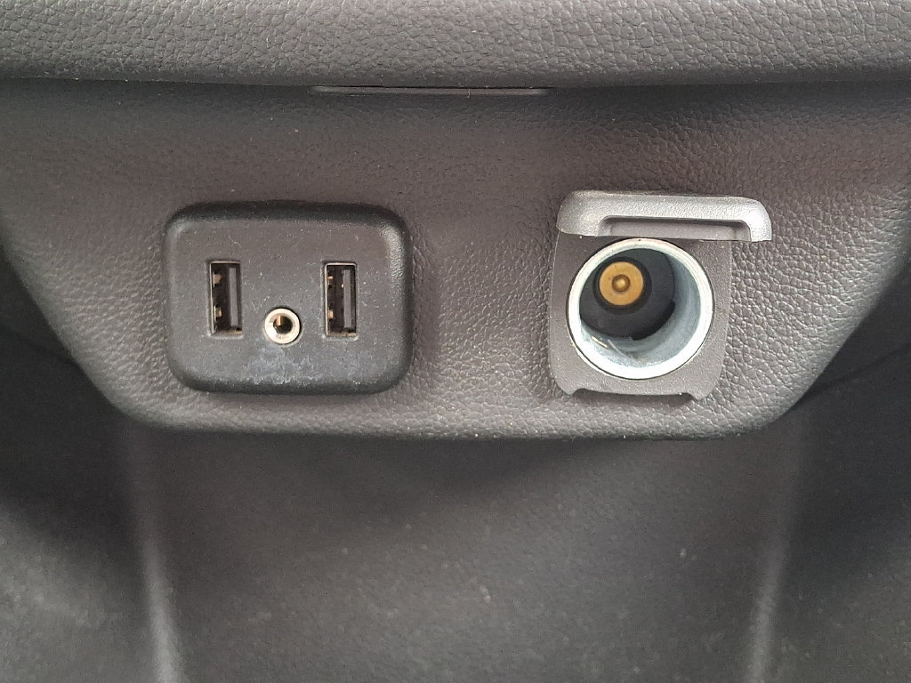Certified 2023 Chevrolet Traverse LT FWD image 25