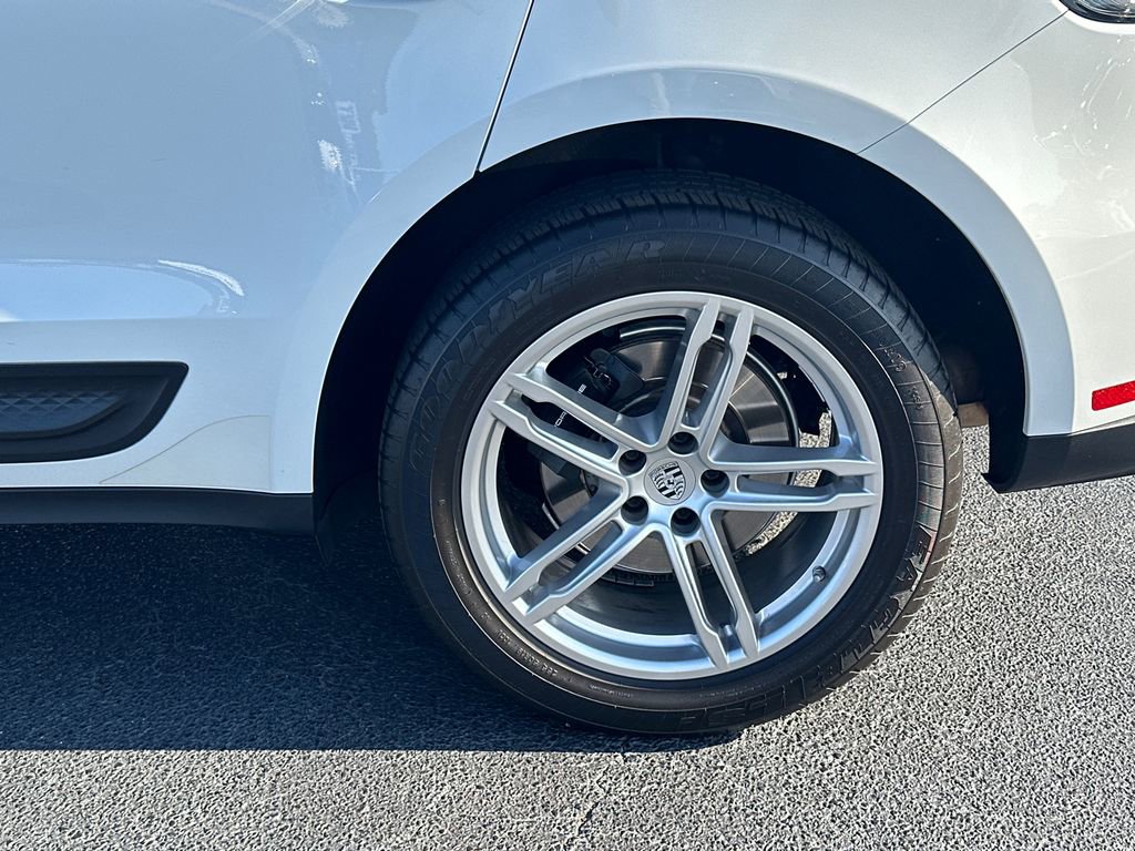 Used 2022 Porsche Macan Base image 20